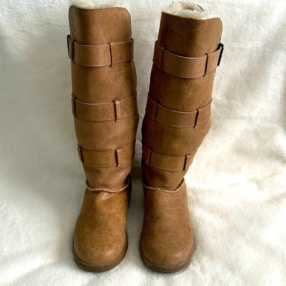 Bearpaw tan leather boots size 8